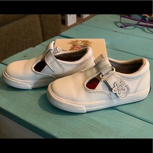 Toddler white keds